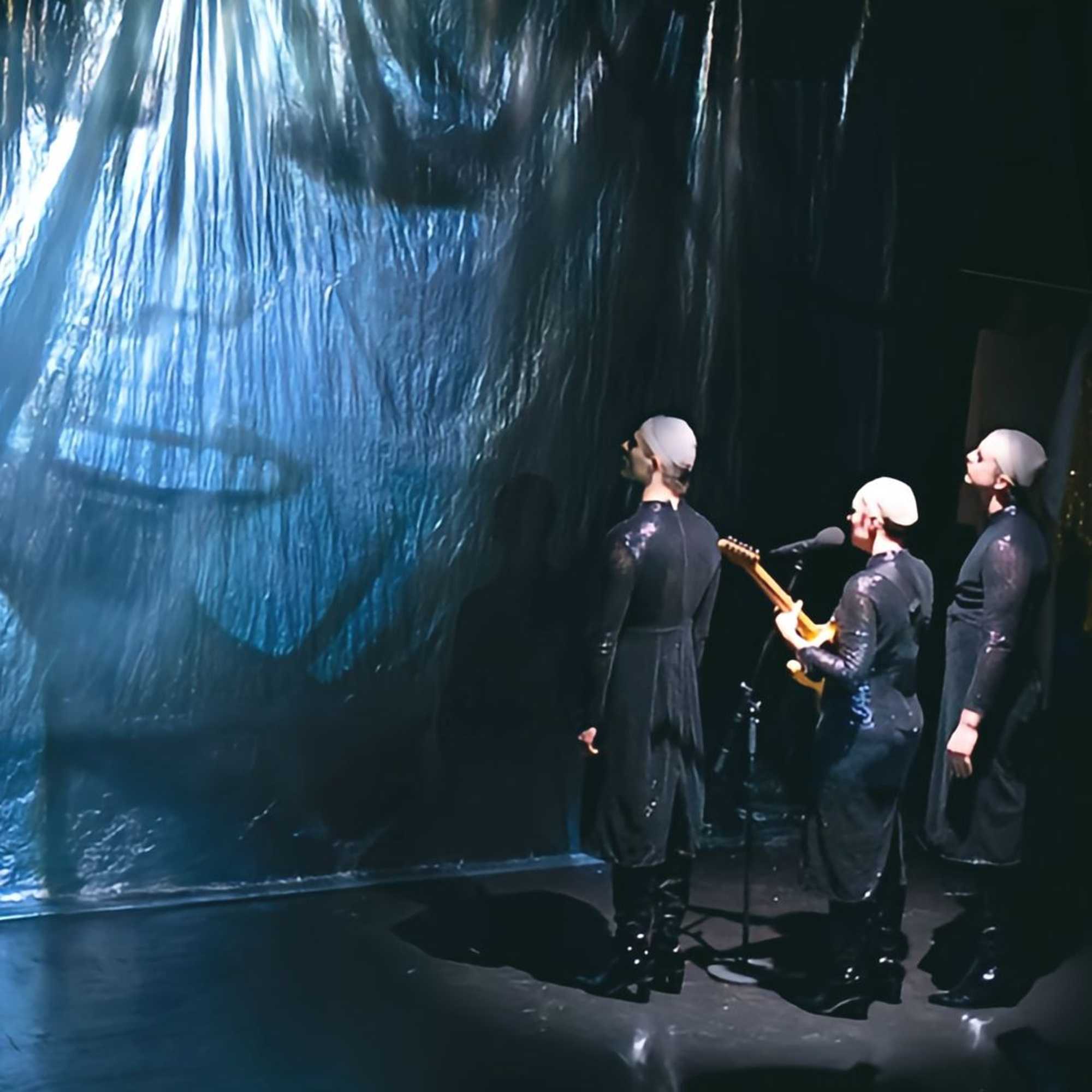 Tommy Wiesner über sein Projekt HOW TO SURVIVE WITH HILDEGARD KNEF